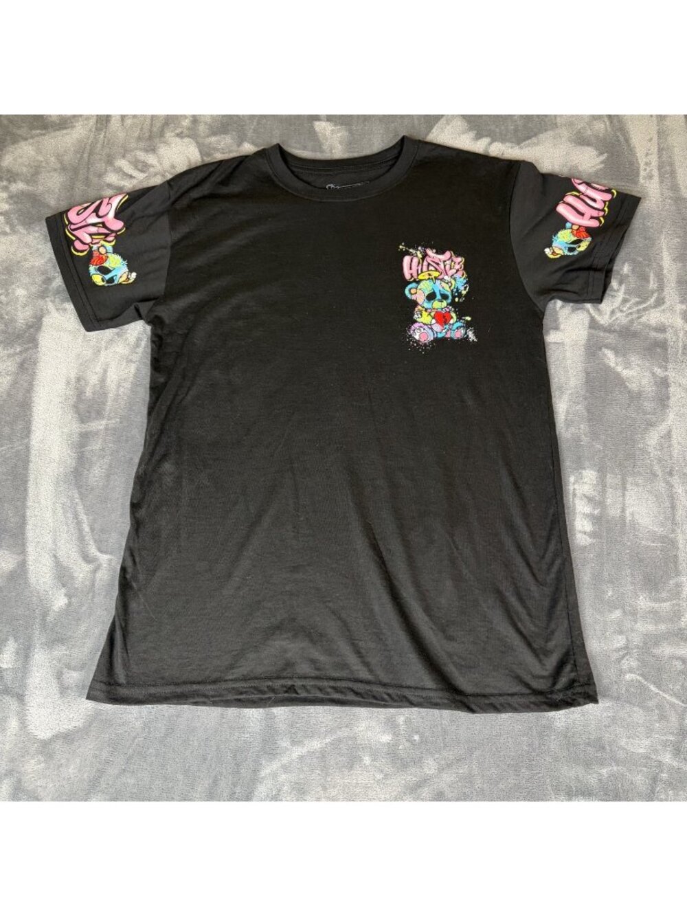 Fresh Laundry Mne's Medium Black Graphic Tee Shirt Hustle Teddy Bear Streetwear
